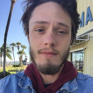 Meet your Posher, Adam